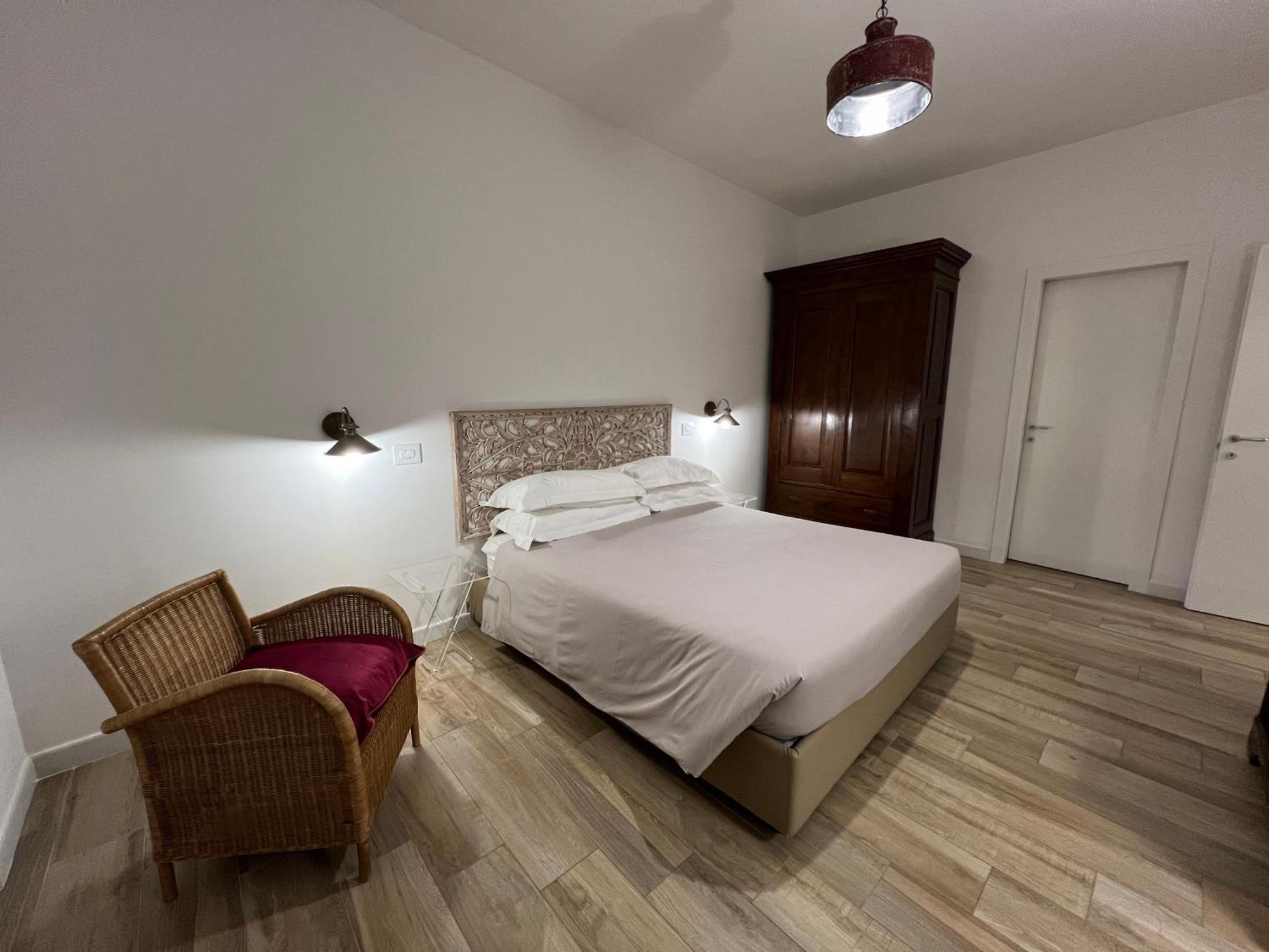 Bellhome 1 - Elegante Appartamento Nel Centro Di Bari Buitenkant foto